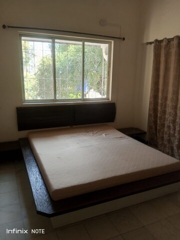 Master Bedroom in 4 BHK Villa at Palace Orchard CHS, Mohammadwadi – for Rent