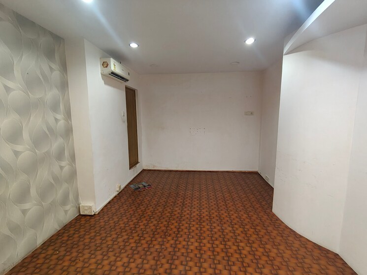 Floor Plan, kodambakkam Commercial Office Space in IT/SEZ 1750 Sq.Ft. In Kodambakkam Chennai 9486150