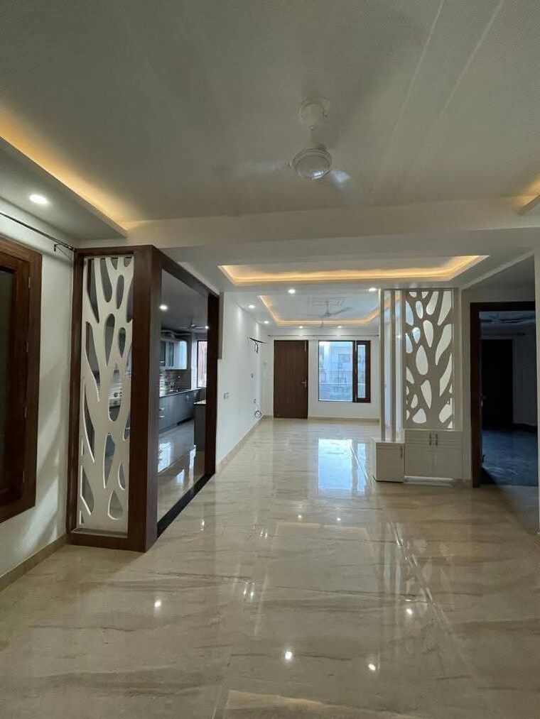  Parking, sector 9 3 Bedroom 1578 Sq.Ft. Builder Floor In Sector 9 Gurgaon 9486153