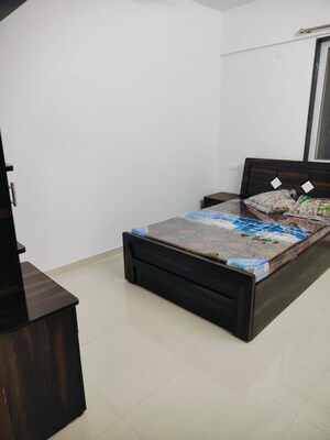 Room in 3 BHK Apartment at Chandan Garden, Nibm Road – for Rent