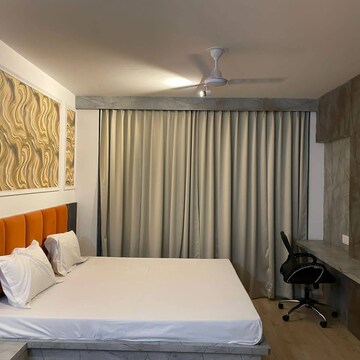 Bedroom in 1 RK Apartment at Raja Park – for Rent