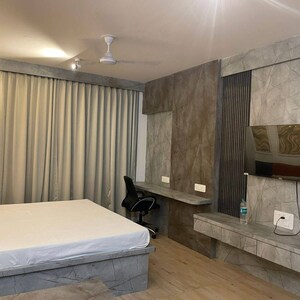 Bedroom in 1 RK Apartment at Raja Park – for Rent