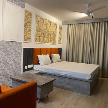 1 RK Apartment For Rent in Raja Park