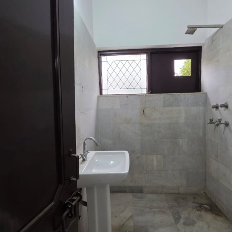 Bathroom, malviya nagar 3 Bedroom 1600 Sq.Ft. Builder Floor In Malviya Nagar Delhi 9486178
