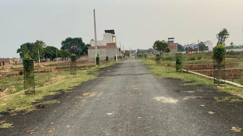 Plot For Sale in Laxmi Properties 