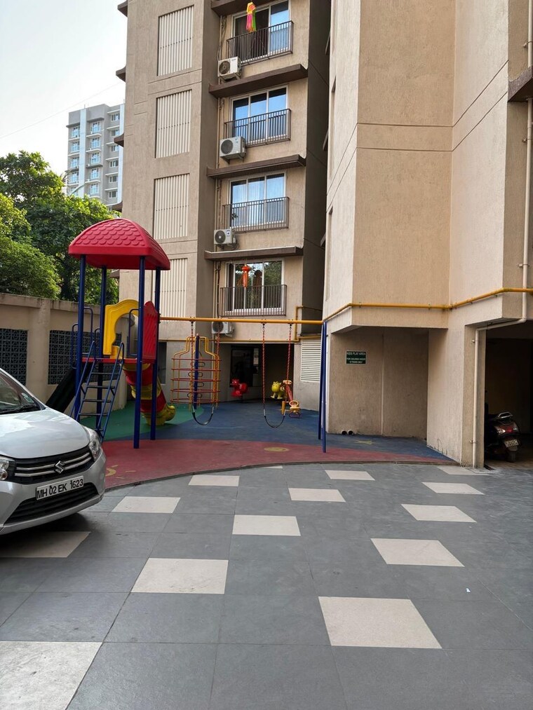  Parking, bajaj-emerald 3 Bedroom 1197 Sq.Ft. Apartment In Andheri East Mumbai 9486180