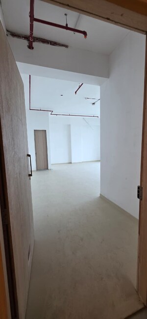 Room in  Office Space at Skyblu 72 Corp, Sakinaka – for Rent