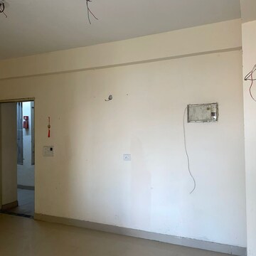 Room in 3 BHK Apartment at Conscient Habitat Residences, Faridpur – for Rent