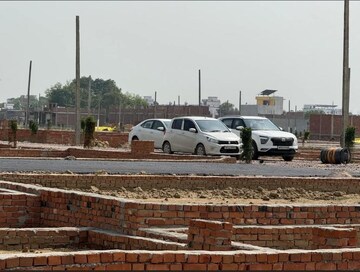  Plot – Exterior View View at Sultanpur Road - for Sale