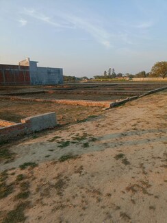 Plot For Sale in Laxmi Properties 