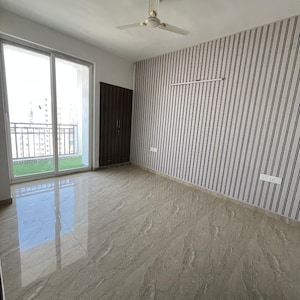 Room in 2 BHK Apartment at Conscient Habitat 78, Faridpur – for Rent
