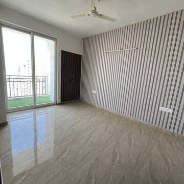 Room in 2 BHK Apartment at Conscient Habitat 78, Faridpur – for Rent