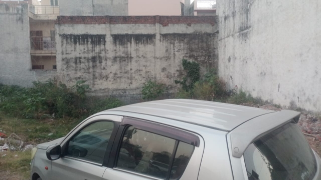 Plot For Sale in Sharma Estate 