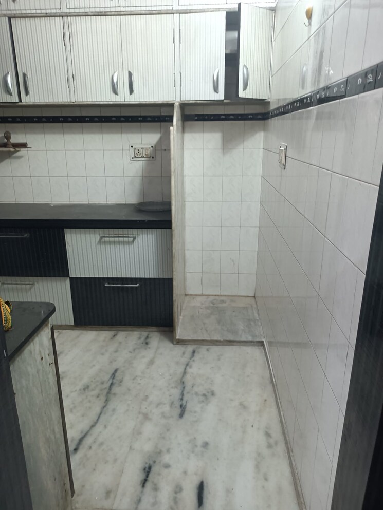 Kitchen, vivek vihar phase 1 3 Bedroom 2000 Sq.Ft. Builder Floor In Vivek Vihar Phase 1 Delhi 9486246