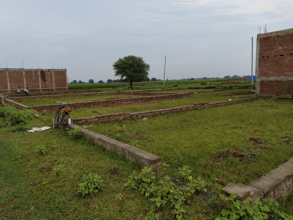 Plot For Sale in Shri Neelkanth Square City