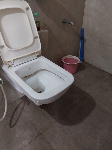 Bathroom in 1 BHK Apartment at Goregaon East – for Rent