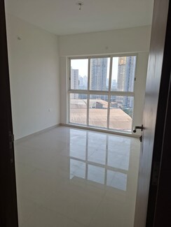 2 BHK Apartment For Sale in Lodha Amara