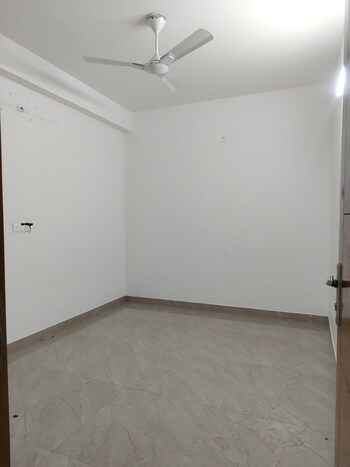 3 BHK Builder Floor for Sale in Shivalik Colony, Delhi