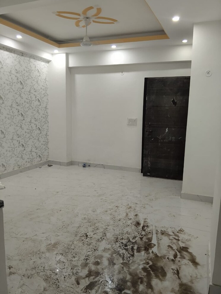 Room, dmd-hometech-awas-yojna 2 Bedroom 1050 Sq.Ft. Apartment In Sector 73 Noida 9486277