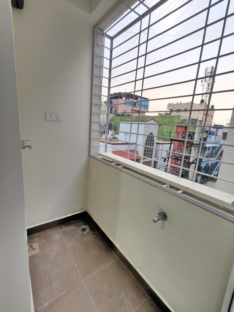 Balcony, lb shastri nagar 2 Bedroom 1050 Sq.Ft. Apartment In Lb Shastri Nagar Bangalore 9486306