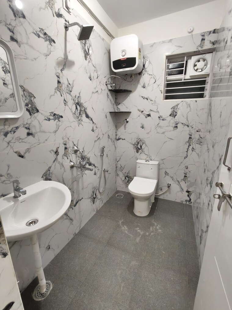 Bathroom, lb shastri nagar 2 Bedroom 1050 Sq.Ft. Apartment In Lb Shastri Nagar Bangalore 9486306