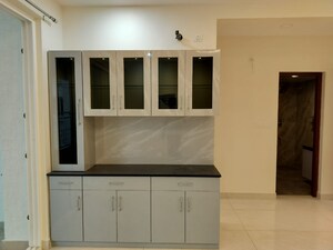 Room in 3 BHK Apartment at Prestige Beverly Hills, Kokapet – for Rent