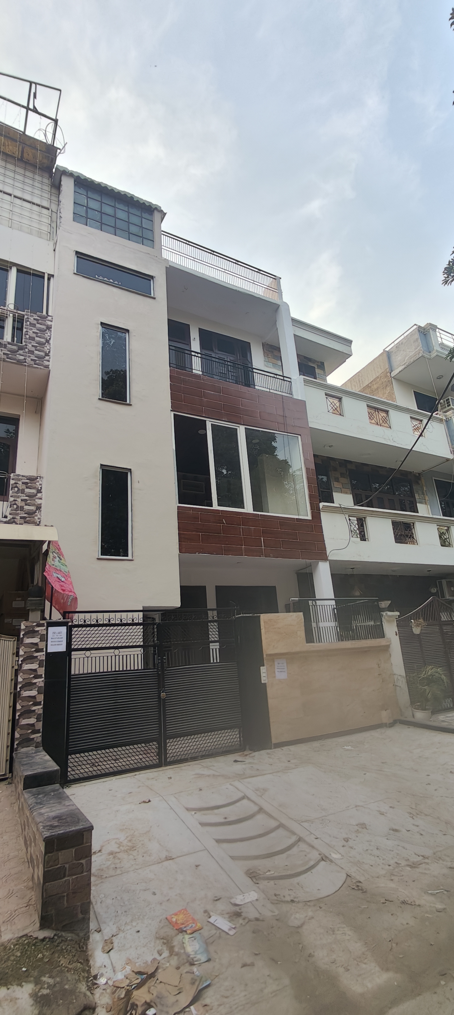 4 BHK Independent House For Sale in Ansal Plaza Sector-23