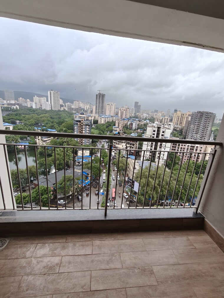 Balcony, kalpataru-paramount 2 Bedroom 527 Sq.Ft. Apartment In Kapur Bawdi Thane 9486332