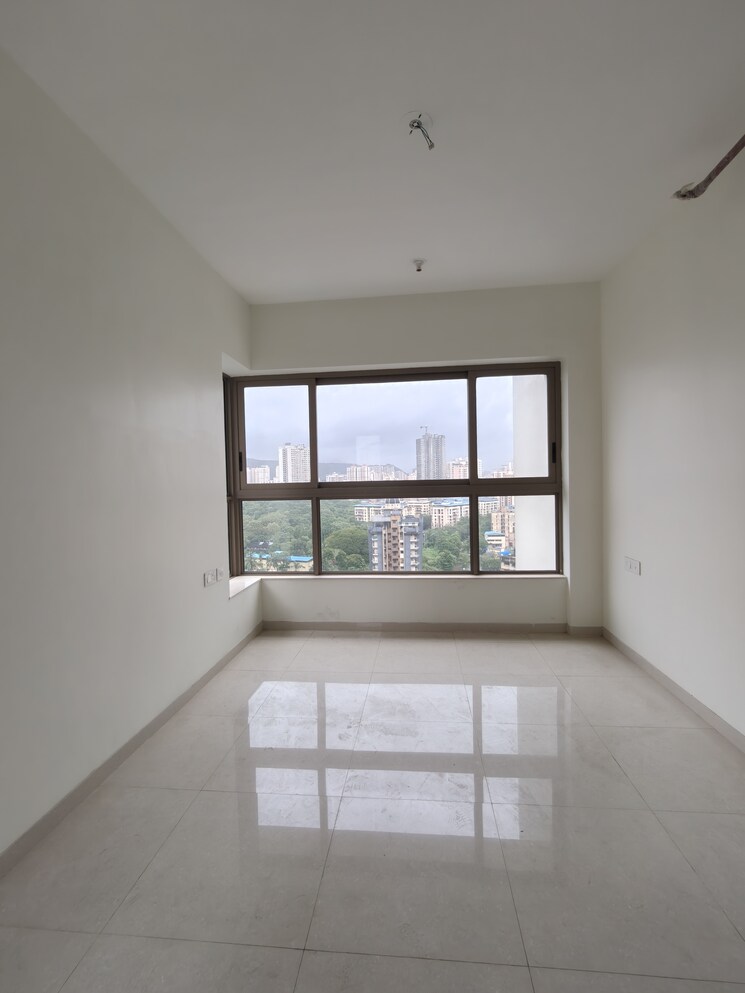 Room, kalpataru-paramount 2 Bedroom 527 Sq.Ft. Apartment In Kapur Bawdi Thane 9486332