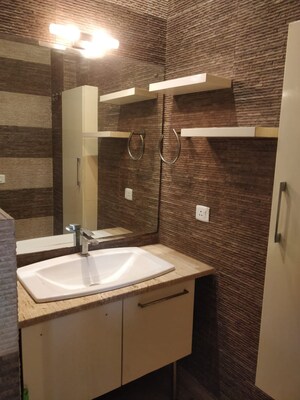 Attached Bathroom in 4 BHK Apartment at Defence Colony – for Rent