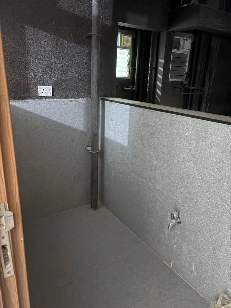 Bathroom, majestique-marbella-phase-1 2 Bedroom 790 Sq.Ft. Apartment In Kharadi Pune 9486348