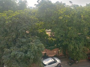 3 BHK Apartment – Garden View at Defence Colony - for Rent