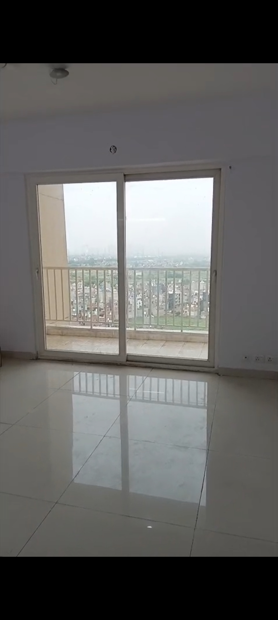 2 BHK Apartment For Rent in Saya Zion