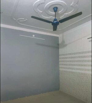 Room in 2 BHK Apartment at Hasanganj – for Rent