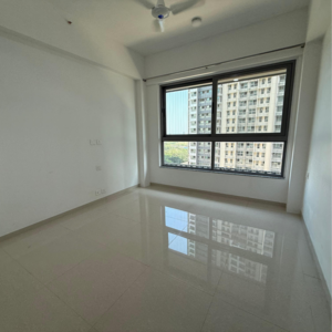 Room in 2 BHK Apartment at Kalpataru Immensa, Kolshet Industrial Area – for Rent