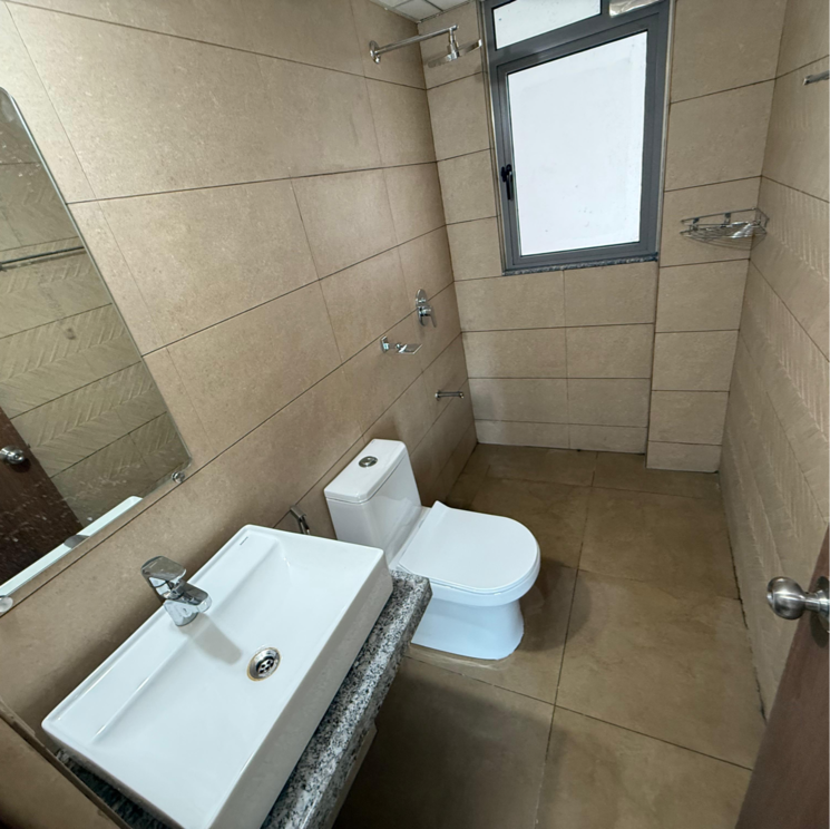 Bathroom, kalpataru-immensa 2 Bedroom 637 Sq.Ft. Apartment In Kolshet Industrial Area Thane 9486428