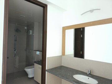 Room in 3 BHK Apartment at Godrej Platinum Hebbal, Hebbal – for Rent