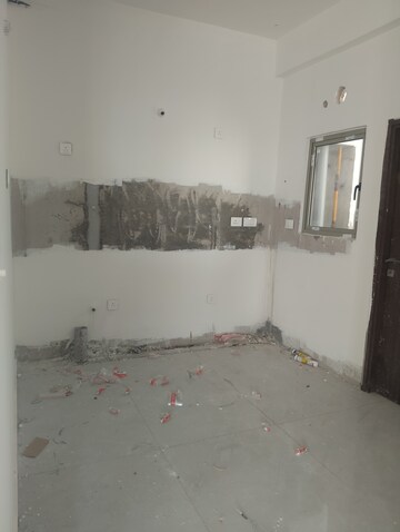 Room in 3 BHK Apartment at Hallmark Treasor, Narsingi – for Sale