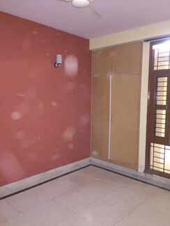 2 BHK Builder Floor For Sale in South City 1