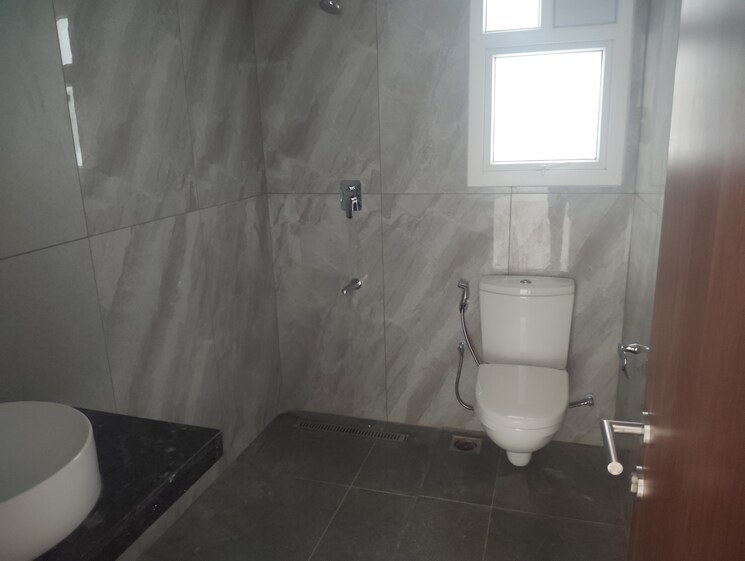 Bathroom, prestige-beverly-hills 3 Bedroom 2124 Sq.Ft. Apartment In Kokapet Hyderabad 9486449