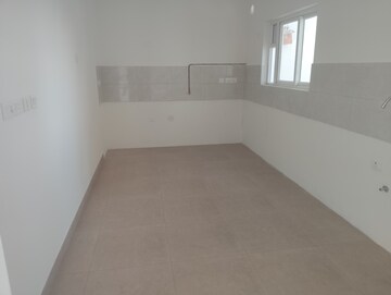 Room in 3 BHK Apartment at Prestige Beverly Hills, Kokapet – for Sale