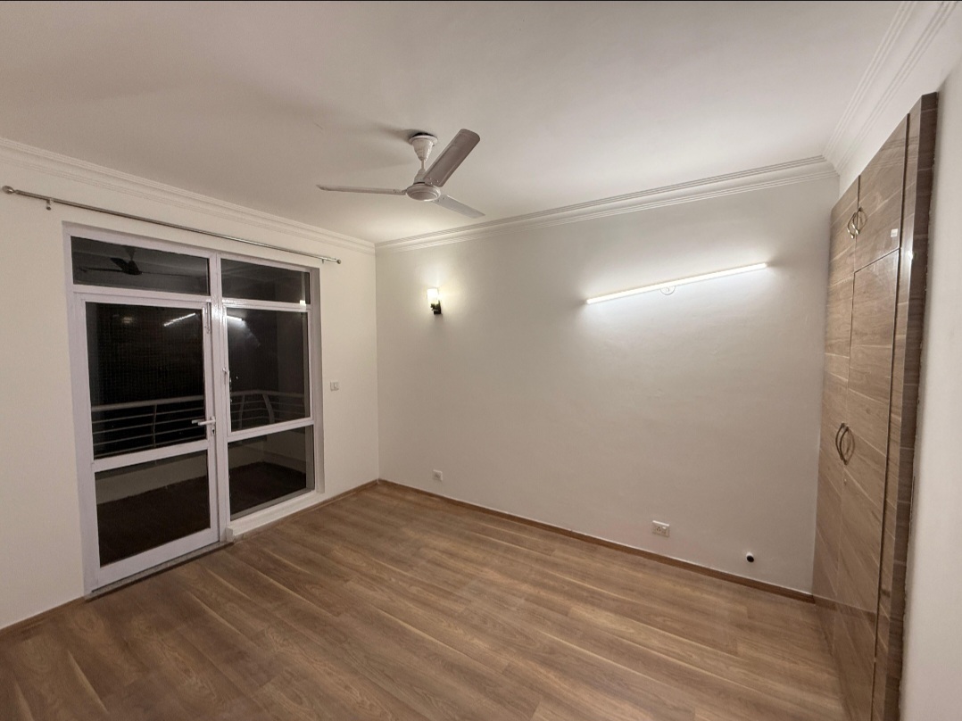 2 BHK Apartment For Rent in Raheja Vedaanta