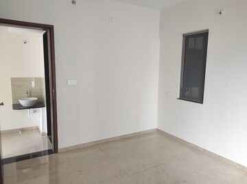 Room in 3 BHK Apartment at VJ Yashwin Nuovo Centro, Wakad – for Rent
