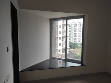 Room in 3 BHK Apartment at VJ Yashwin Nuovo Centro, Wakad – for Rent