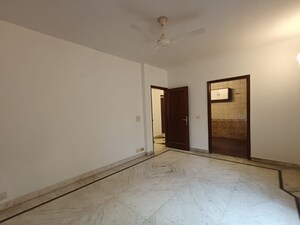 Room in 4 BHK Builder Floor at Greater Kailash ii – for Rent
