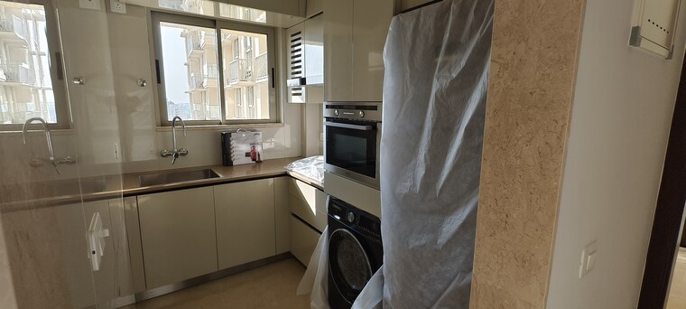 Team Area, hiranandani-highland 1 Bedroom 377 Sq.Ft. Apartment In Powai Mumbai 9486473