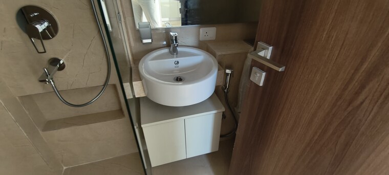 Bathroom, hiranandani-highland 1 Bedroom 377 Sq.Ft. Apartment In Powai Mumbai 9486473