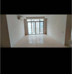 Room in 4 BHK Apartment at Ireo Victory Valley, Sector 67 – for Sale