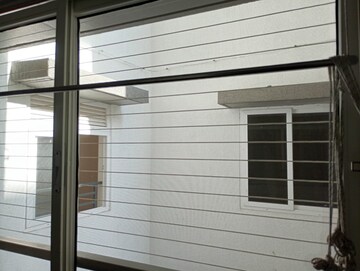 Room in 2.5 BHK Apartment at Rajapushpa Provincia, Narsingi – for Rent