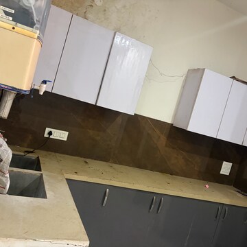 Team Area in 1.5 BHK Villa at Divine Apartment Zirakpur, Vip Road – for Rent